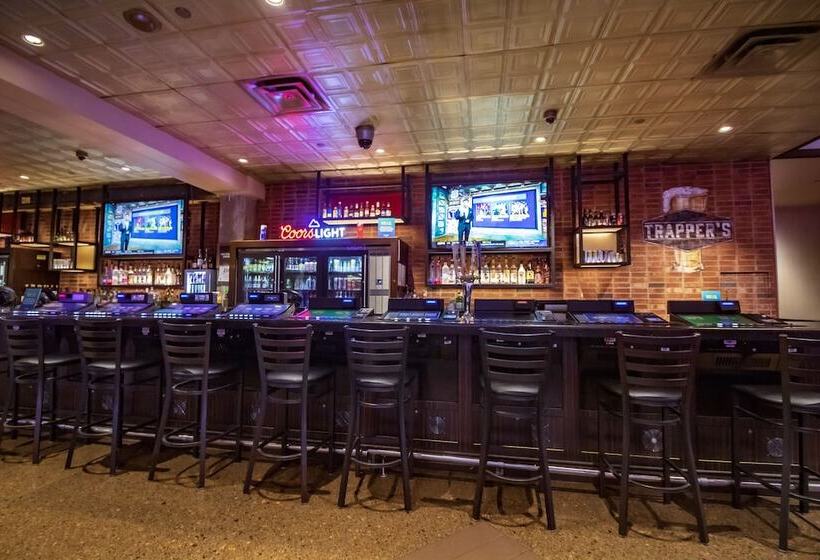 فندق Hollywood Casino At Greektown