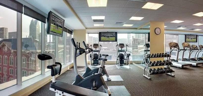 酒店 Hollywood Casino At Greektown