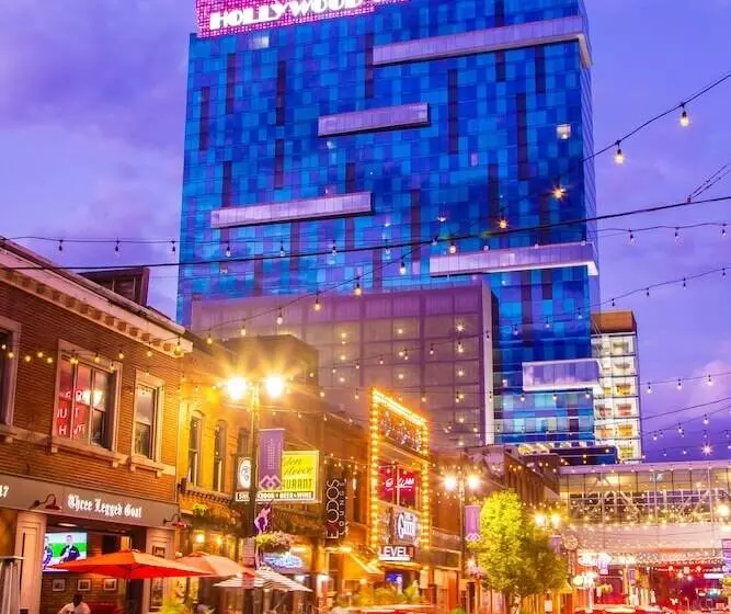 酒店 Hollywood Casino At Greektown