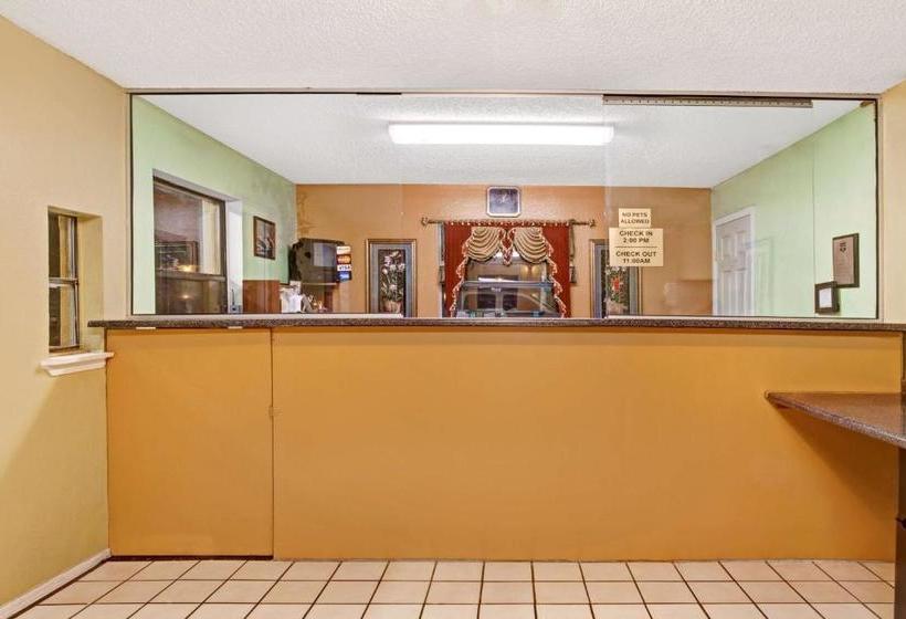 בית מלון כפרי Budget Inn