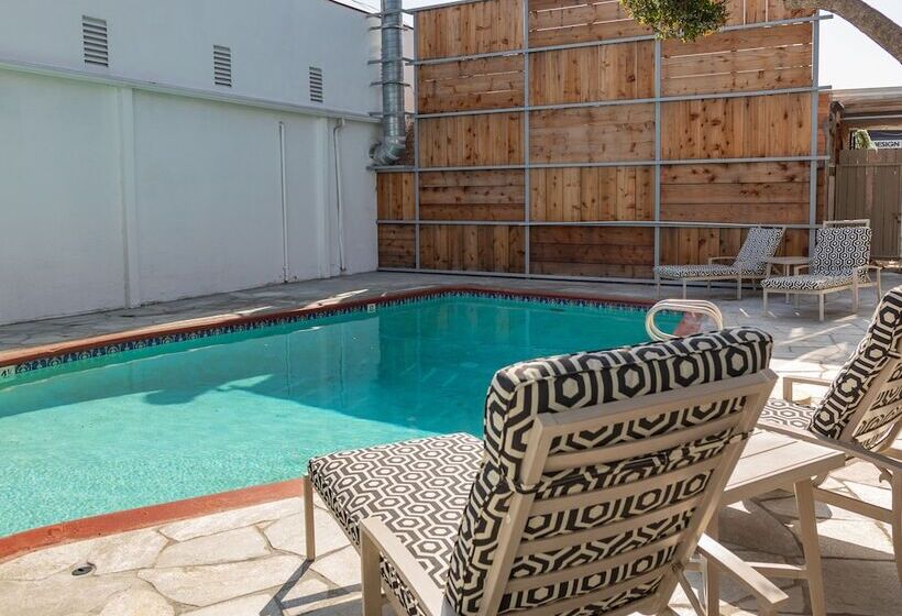 فندق Park Plaza Lodge