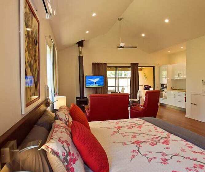 호텔 Witches Falls Cottages