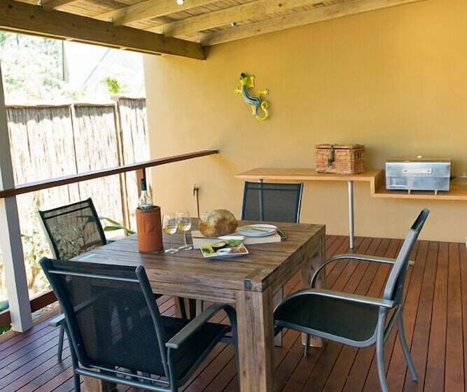 호텔 Witches Falls Cottages