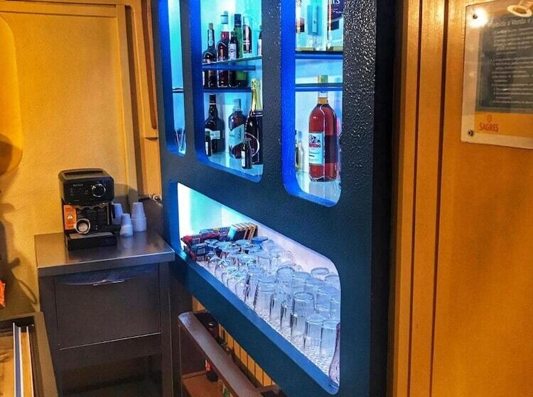 پانسیون Pensao Residencial Flor Dos Cavaleiros