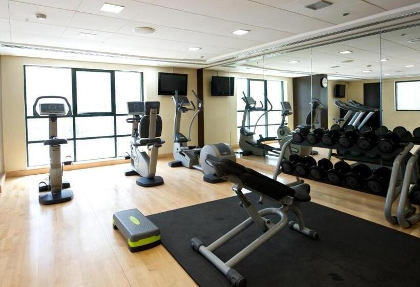 Time Oak Hotel & Suites