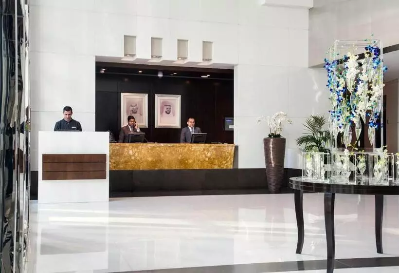 Time Oak Hotel & Suites