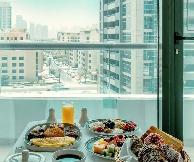 Time Oak Hotel & Suites