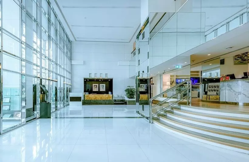 Time Oak Hotel & Suites