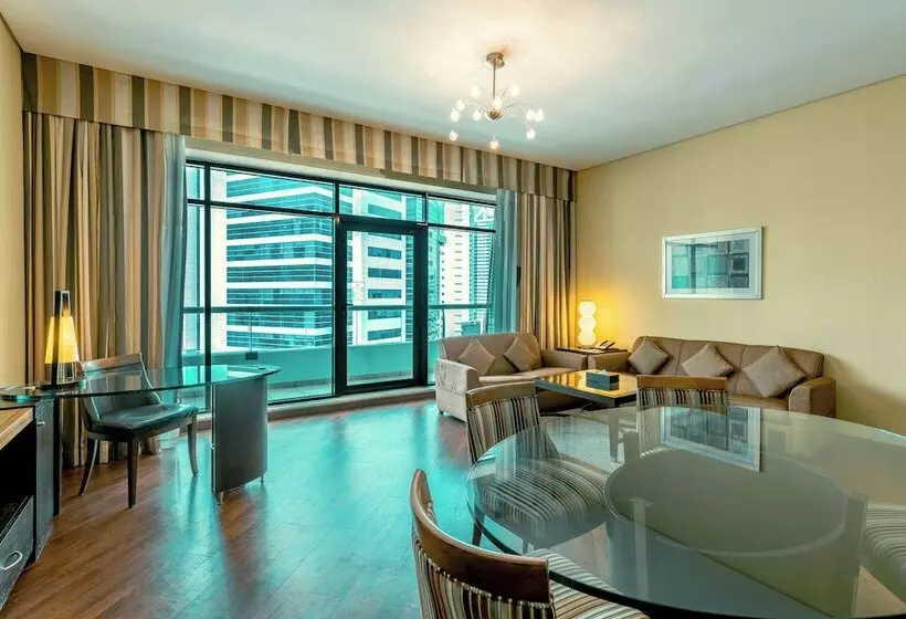 Time Oak Hotel & Suites