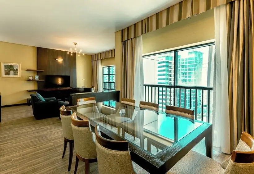 Time Oak Hotel & Suites
