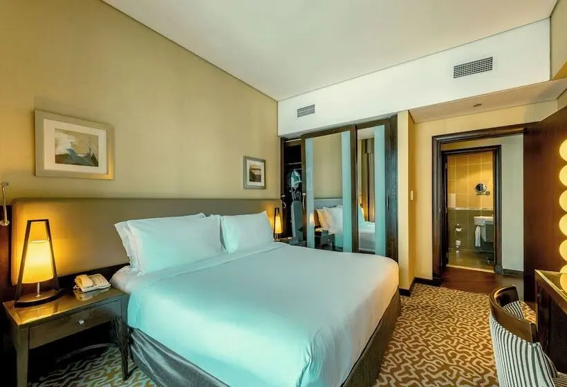 Time Oak Hotel & Suites