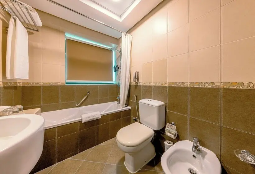 Time Oak Hotel & Suites