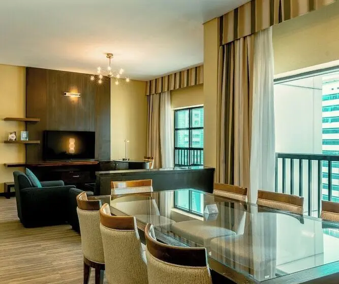 Time Oak Hotel & Suites