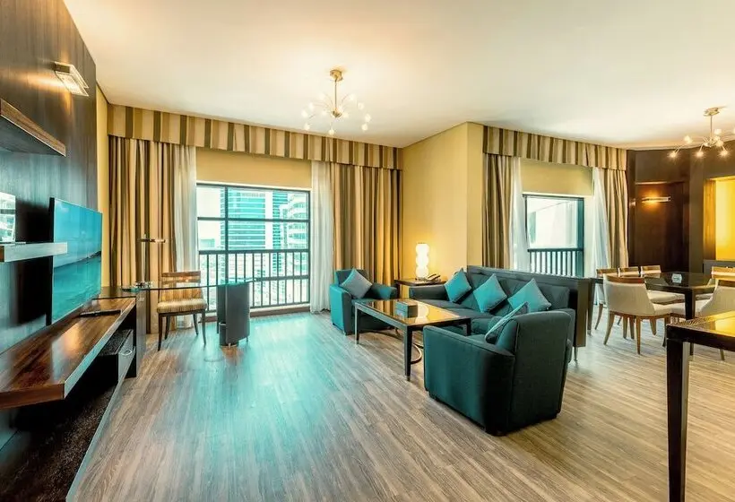 Time Oak Hotel & Suites