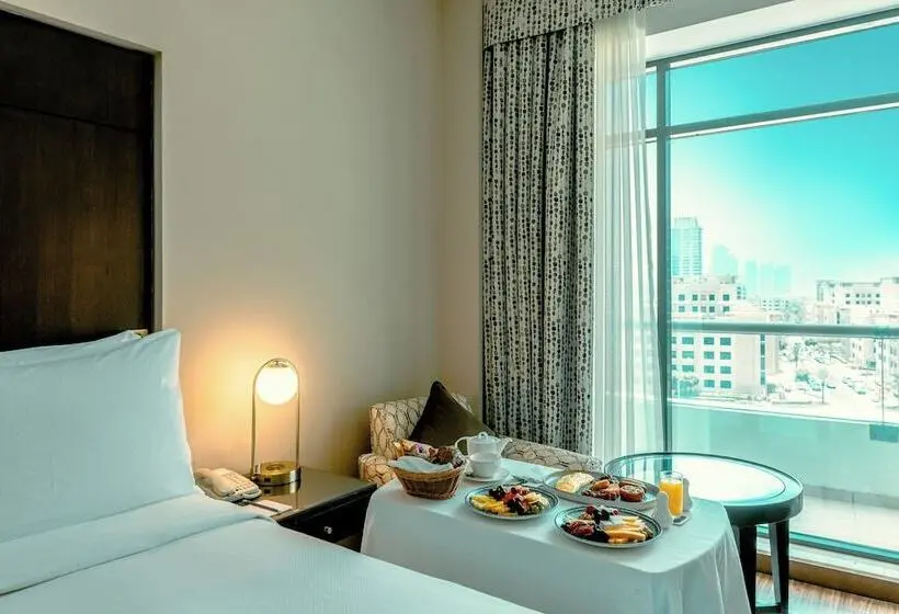 Time Oak Hotel & Suites