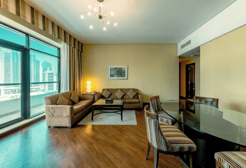 Time Oak Hotel & Suites