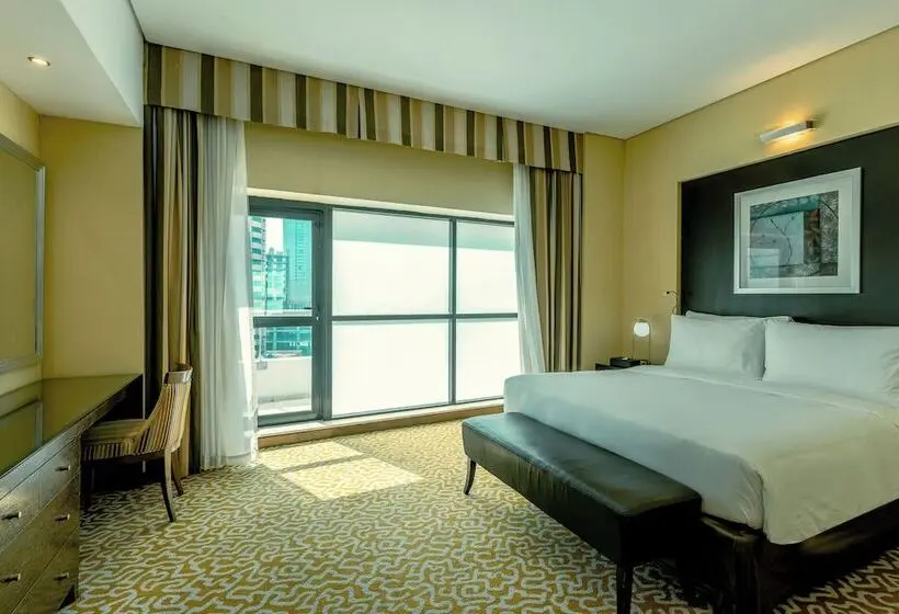 Time Oak Hotel & Suites