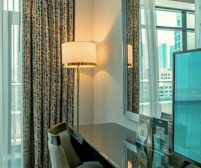 Time Oak Hotel & Suites