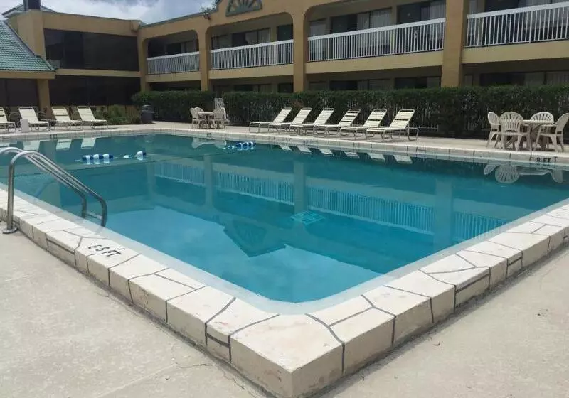 فندق Budget Inn Sanford International Airport