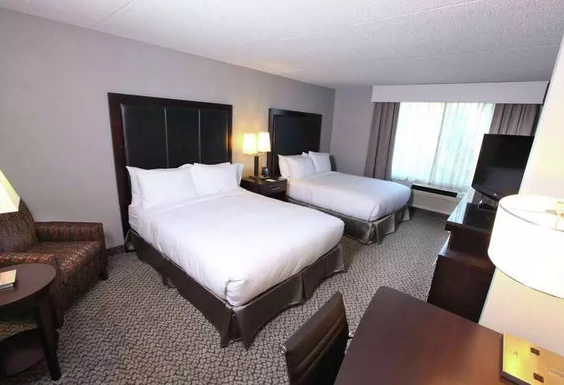 Отель Hilton Garden Inn Des Moines Airport