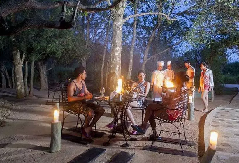 فندق The Elephant Corridor