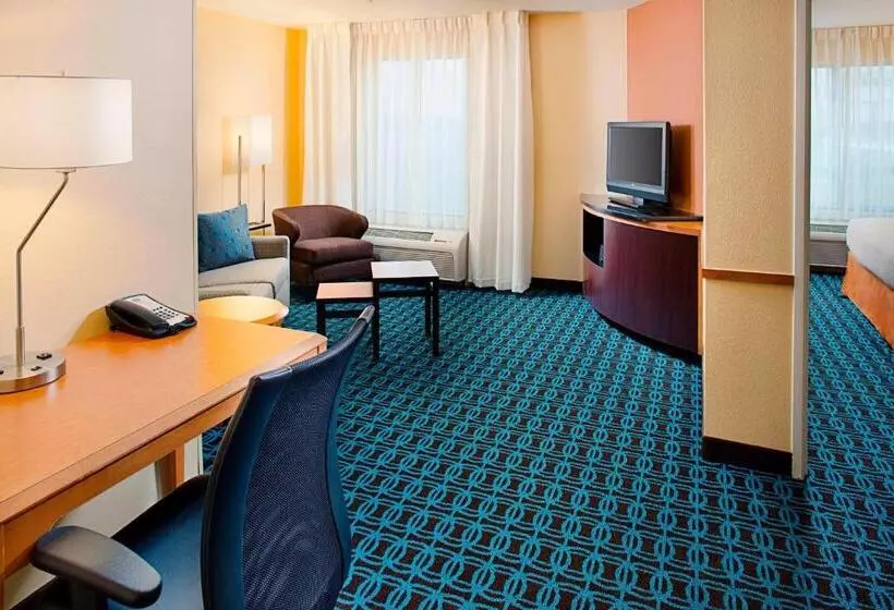 ホテル Fairfield Inn & Suites By Marriott Jonesboro