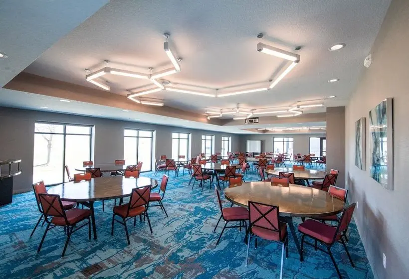 Hotelli Hilton Garden Inn Des Moines Airport