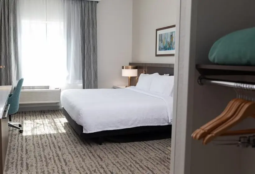 Hotelli Hilton Garden Inn Des Moines Airport