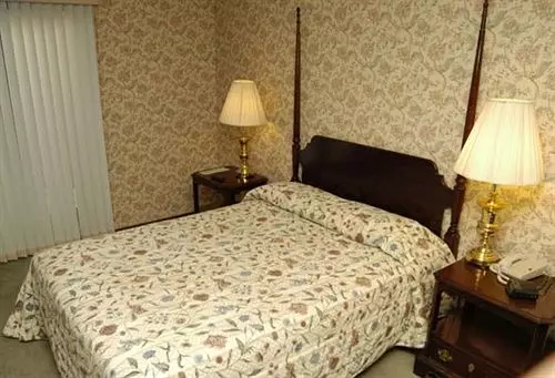 호텔 Knights Inn Lodge Resort Forest City