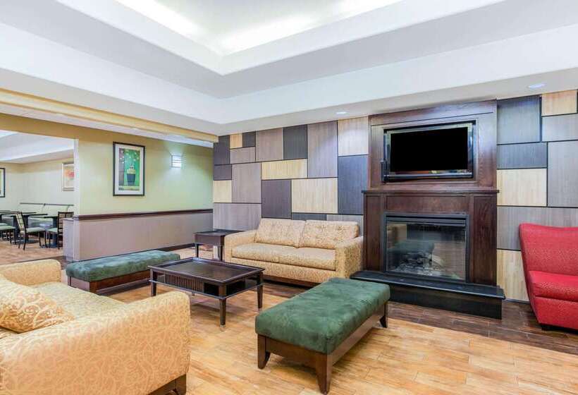 فندق La Quinta By Wyndham Ennis