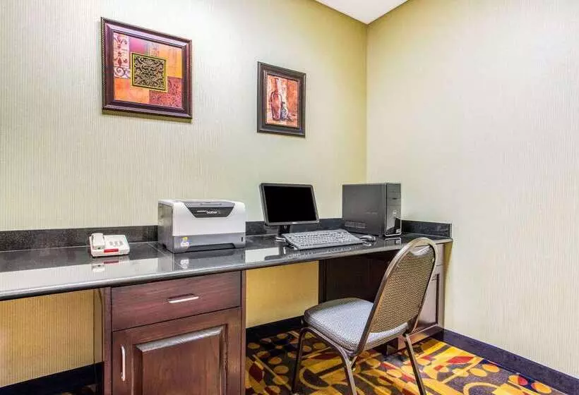 ホテル La Quinta By Wyndham Ennis