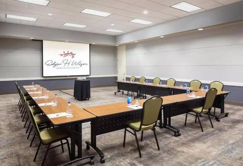 فندق Macon Marriott City Center