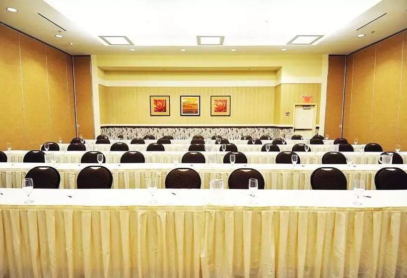 Overton Hotel And Conference Center