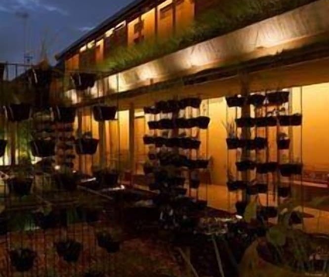 בית מלון כפרי Rumah Turi Eco Boutique