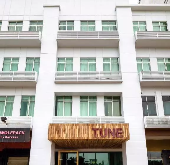 Tune Hotels   1 Borneo, Kota Kinabalu