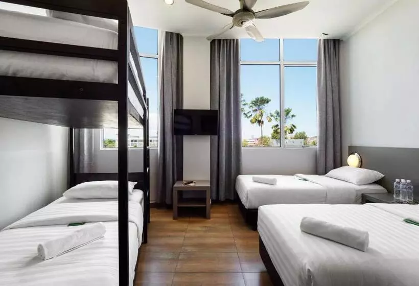 Tune Hotels   1 Borneo, Kota Kinabalu