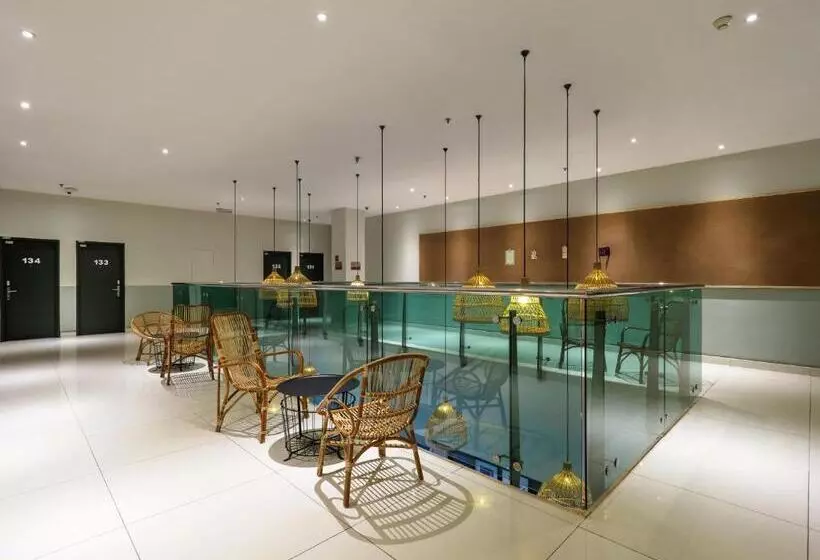 Tune Hotels   1 Borneo, Kota Kinabalu