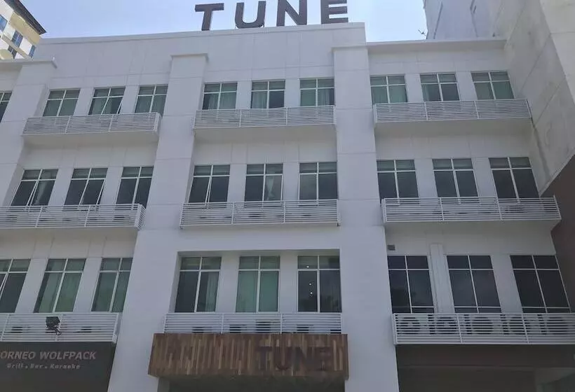 Tune Hotels   1 Borneo, Kota Kinabalu