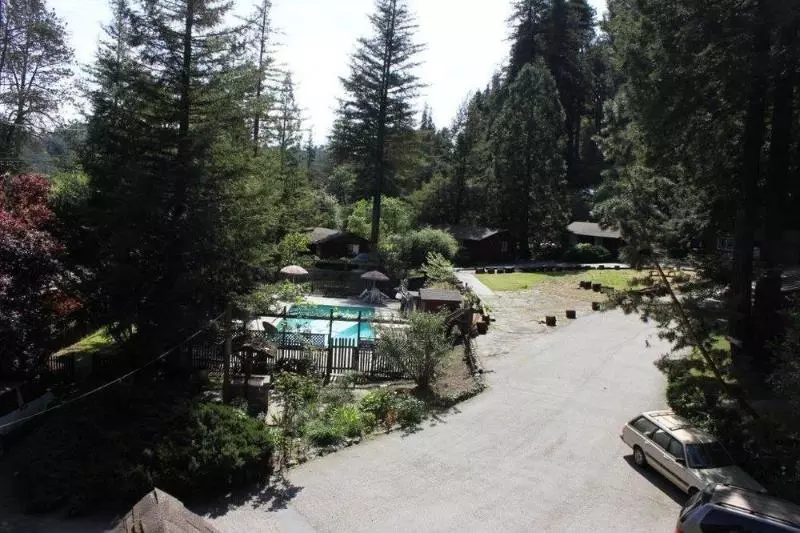 Jaye’s Timberlane Resort