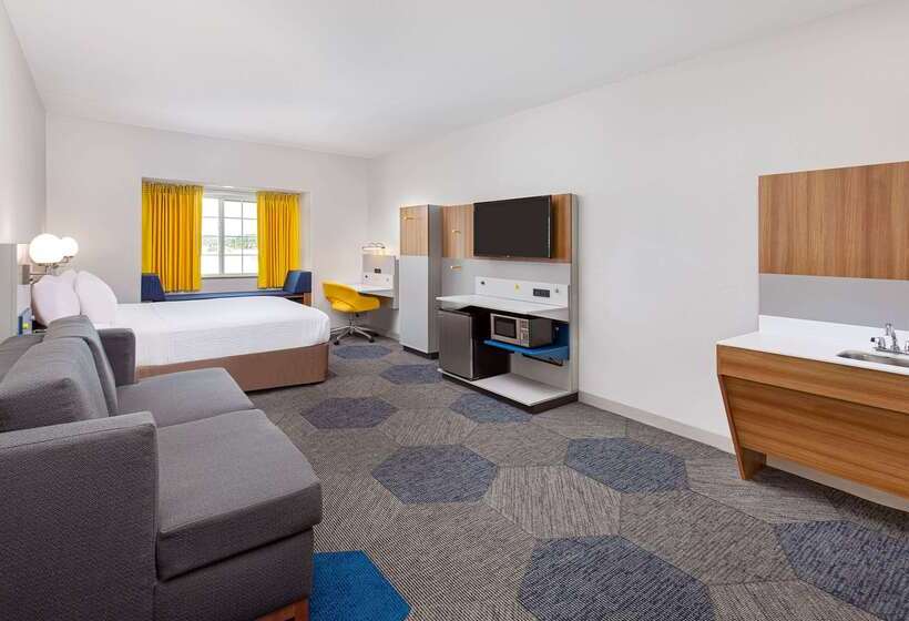 Microtel Inn And Suites By Wyndham