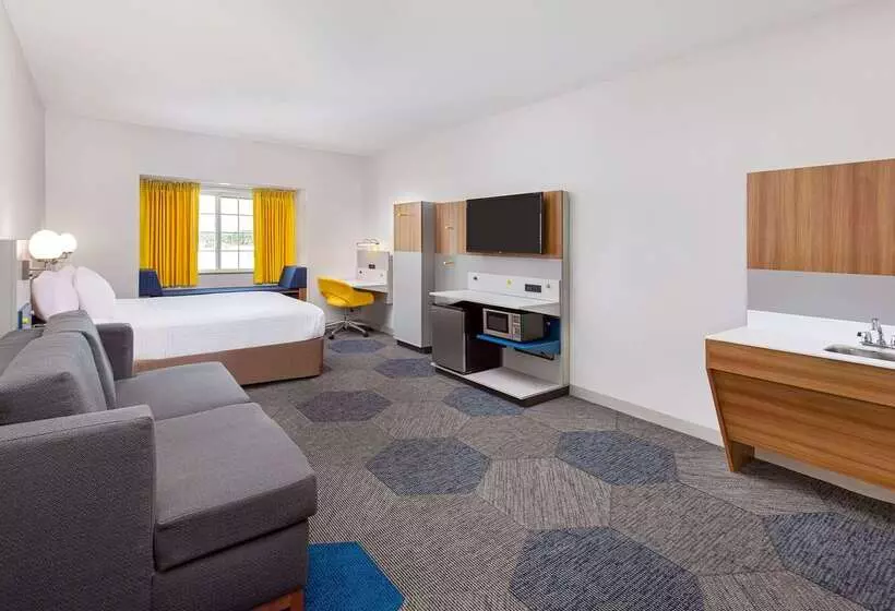 Microtel Inn And Suites By Wyndham