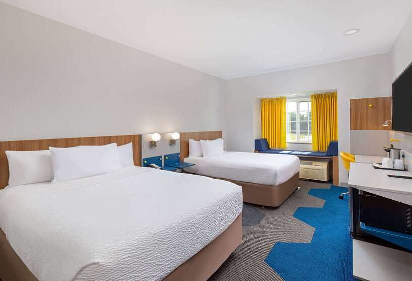 Microtel Inn And Suites By Wyndham