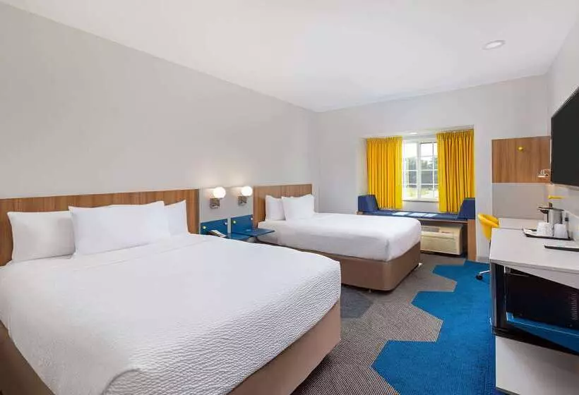 Microtel Inn And Suites By Wyndham