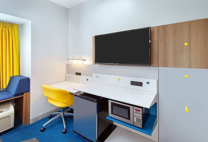 Microtel Inn And Suites By Wyndham
