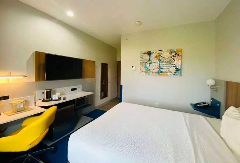 Microtel Inn And Suites By Wyndham