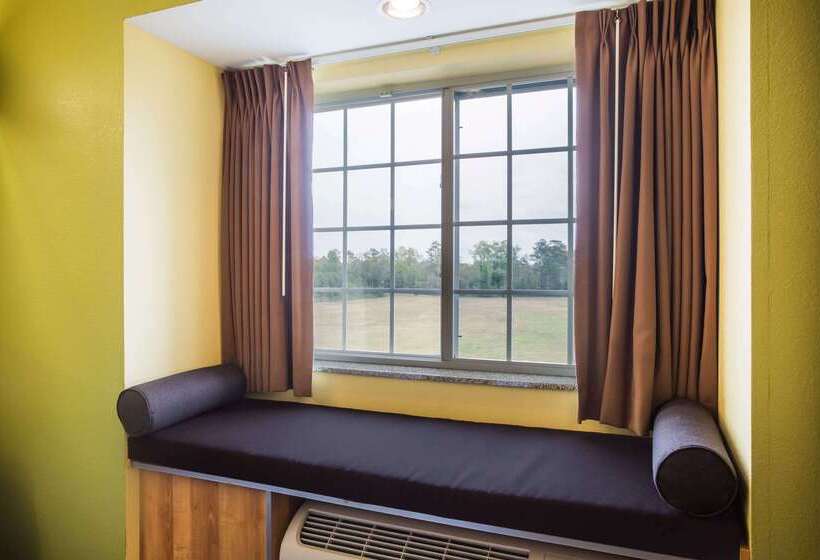 Microtel Inn And Suites By Wyndham