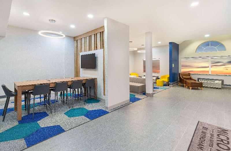 Microtel Inn And Suites By Wyndham