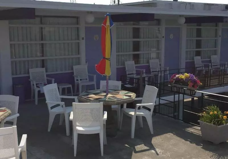 Monaco Motel  Wildwood