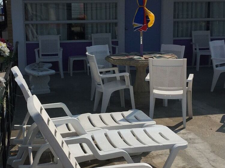 Monaco Motel  Wildwood