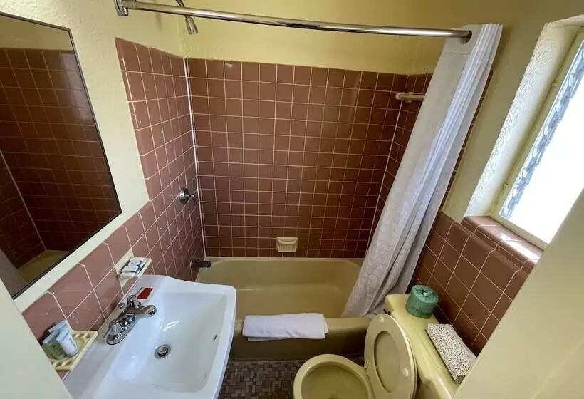 Monaco Motel  Wildwood